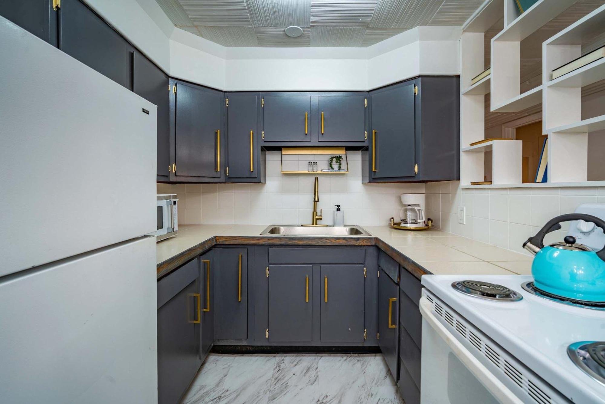 Apartment Modern With Parking & Prime Location Louisville